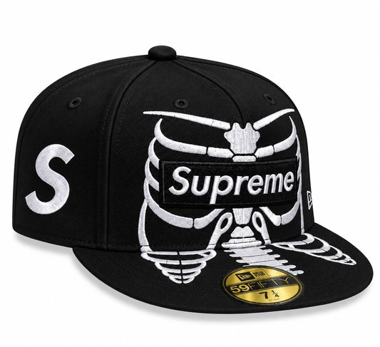 Gorra Supreme Black Cerrada talla 71/4 New Era 1.1